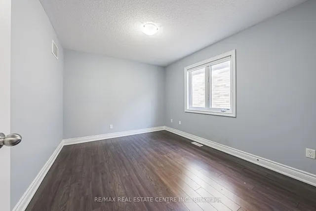 Additional image 21 of 23 Little Britain Cres