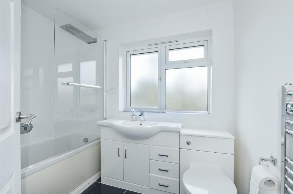 Additional image 10 of Hunters Ride, Bricket Wood, St. Albans