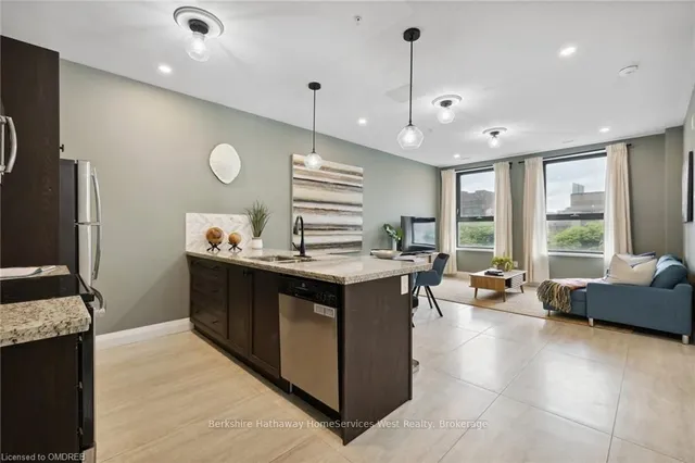 Additional image 11 of 118 KING STREET EAST Unit 313