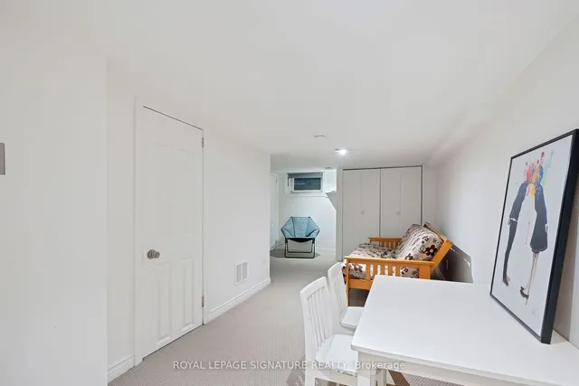 Additional image 34 of 109 Manning Ave