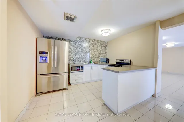 Additional image 26 of 2 Glamorgan Ave Unit 103