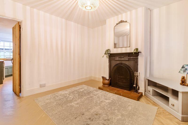 Additional image 5 of Chantry Lane, Hatfield