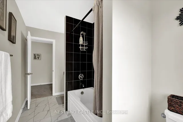 Additional image 18 of 51 July Ave