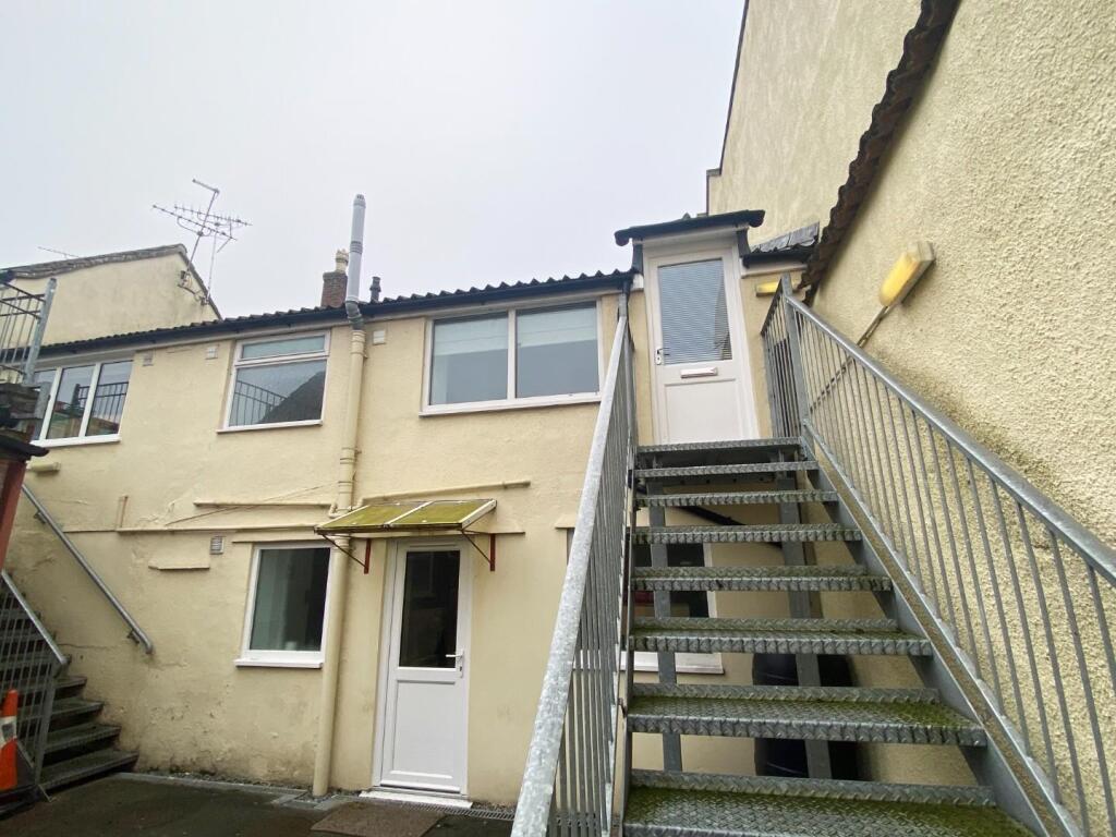 Additional image 14 of Feversham Lane, Glastonbury