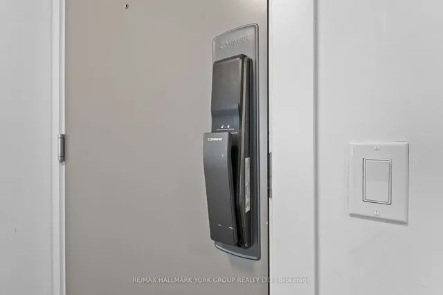 Additional image 6 of 10 York St Unit 1204