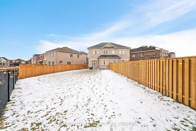 Additional image 34 of 38 Holcomb Terr