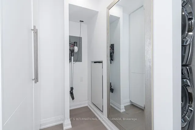 Additional image 12 of 438 King St Unit 1904