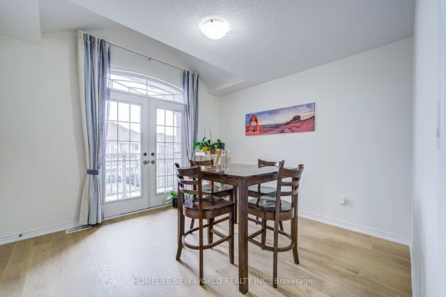 Additional image 15 of 18 Amaretto Crt