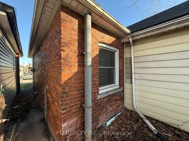 Additional image 25 of 28 Harrison Ave