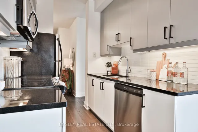 Additional image 22 of 83 Redpath Ave Unit 207