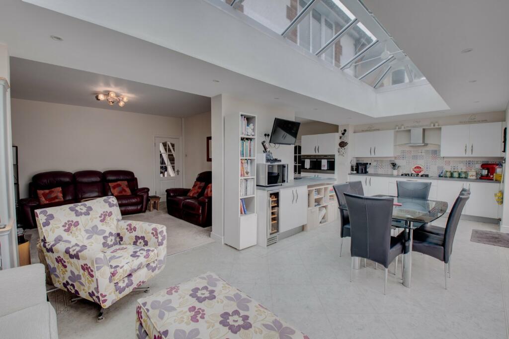 Additional image 4 of Worcester Road, Stoke Heath, Bromsgrove, Worcestershire, B61