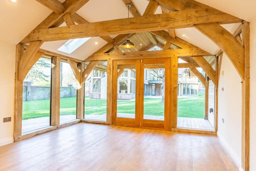 Additional image 20 of Oakridge, Drop Lane, Bricket Wood, St Albans, AL2