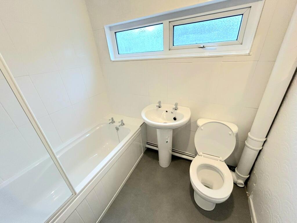 Additional image 14 of Wast Hill Grove, Birmingham, West Midlands, B38