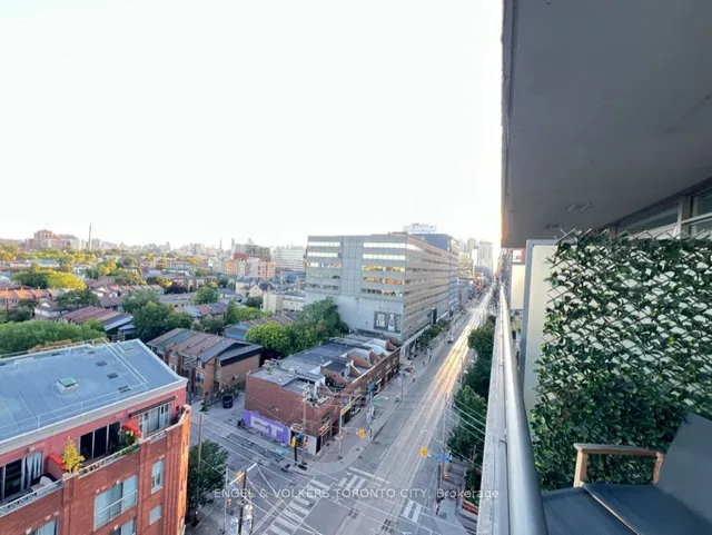 Additional image 19 of 78 Tecumseth St Unit 1112