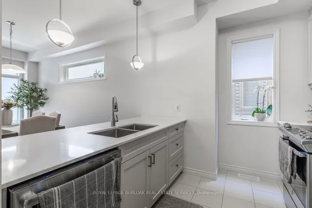 Additional image 10 of 30 Times Sq Unit 274