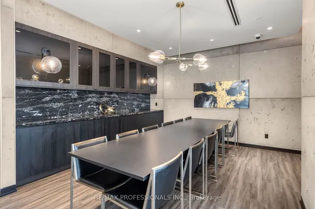 Additional image 28 of 251 Manitoba St Unit 414