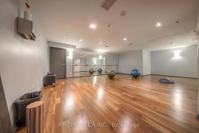 Additional image 32 of 219 Fort York Blvd Unit 1204