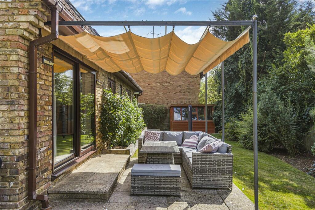 Additional image 25 of Cubitts Close, Digswell, Hertfordshire, AL6