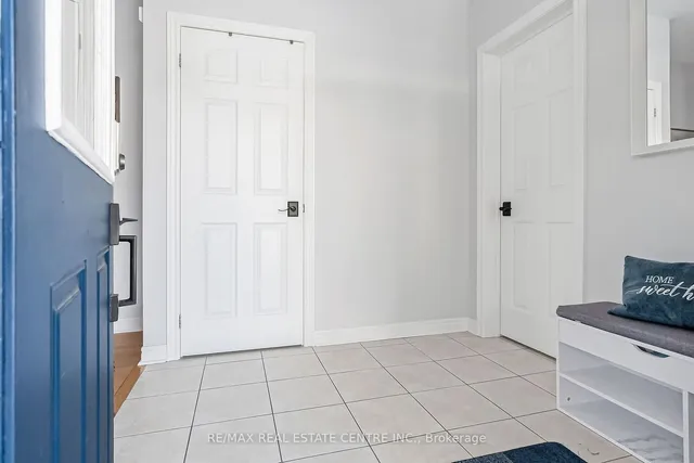 Additional image 6 of 27 Cedar Lake Cres