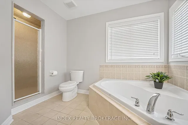 Additional image 19 of 33 Timberwolf Rd