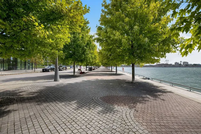 Additional image 36 of 55 Merchants' Wharf Unit 428