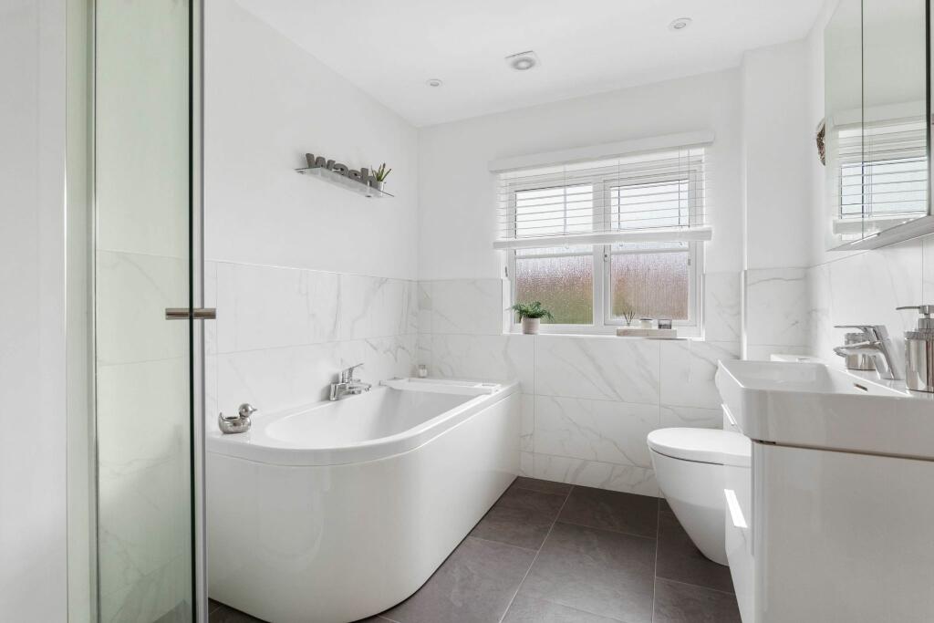 Additional image 18 of Lambourne Close, Bidford-on-Avon, Alcester, B50