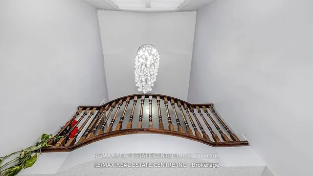 Additional image 8 of 1 Sage Meadow Cres