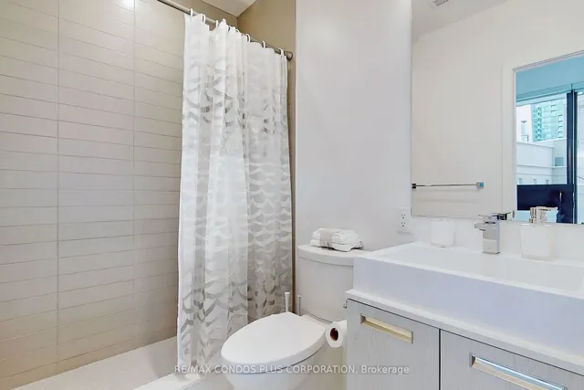 Additional image 13 of 2A Church St Unit 705