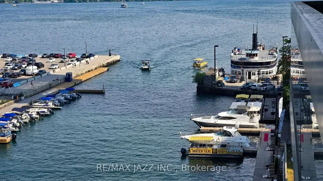 Additional image 29 of 10 Queens Quay Unit 803