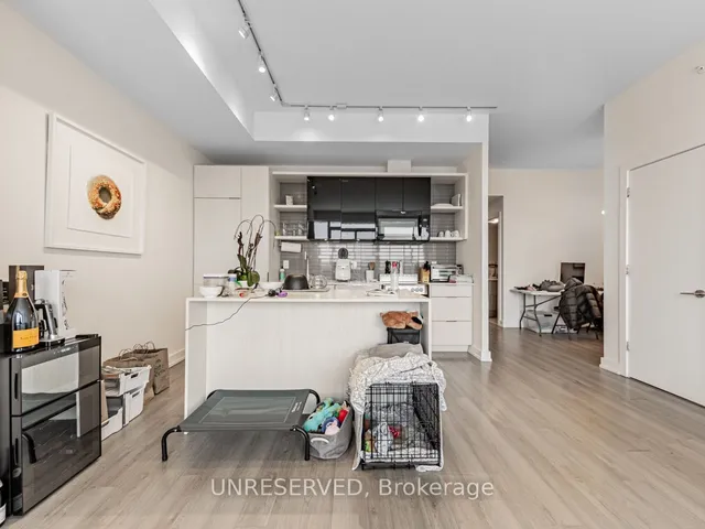 Additional image 12 of 6 Parkwood Ave Unit 811