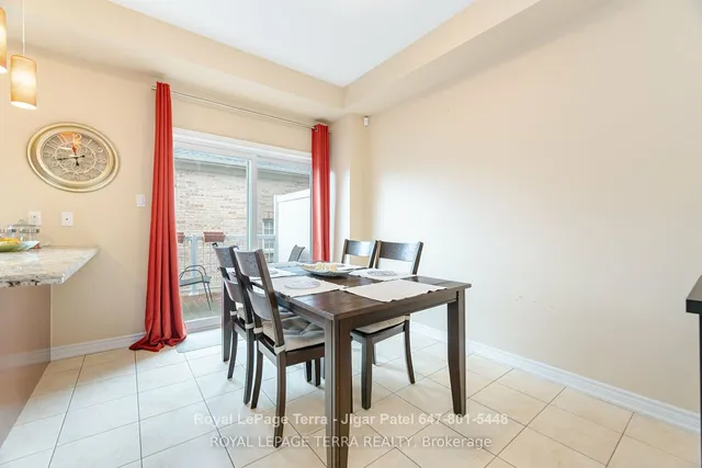 Additional image 17 of 2220 Queensway Dr Unit 2