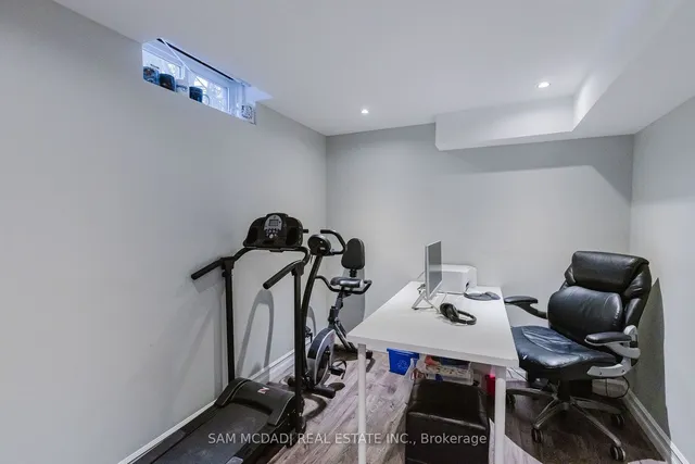 Additional image 5 of 2344 Devon Rd