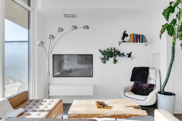 Additional image 9 of 25 Capreol Crt Unit 3010