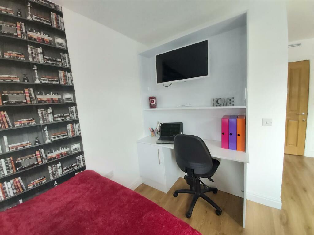 Additional image 11 of Dale road