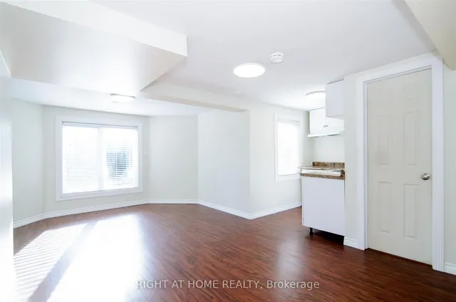 Additional image 18 of 2124 Nipigon Dr