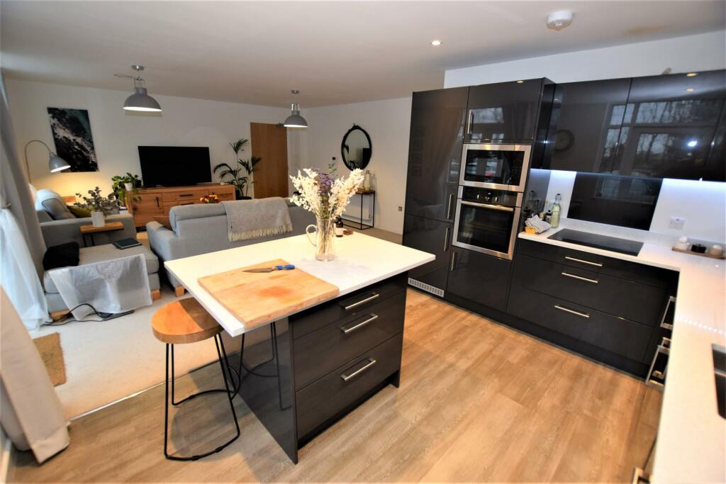 Additional image 3 of Hampton Court, 55 Marsh Lane, Solihull, West Midlands