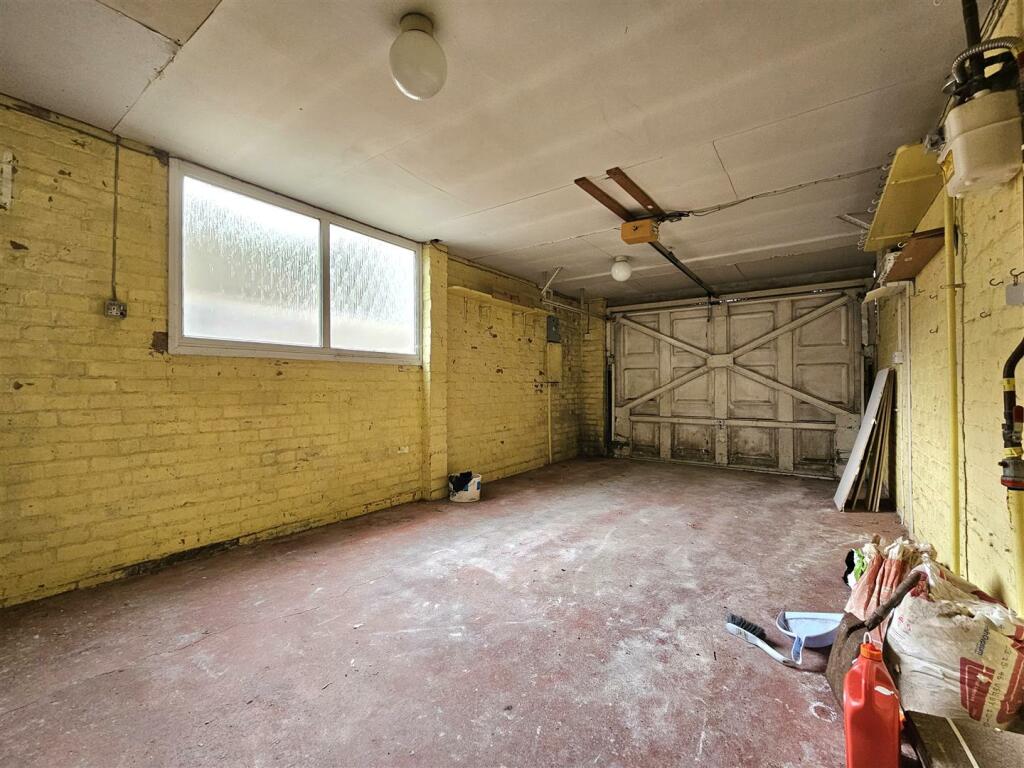 Additional image 12 of Cambridge Avenue, Solihull