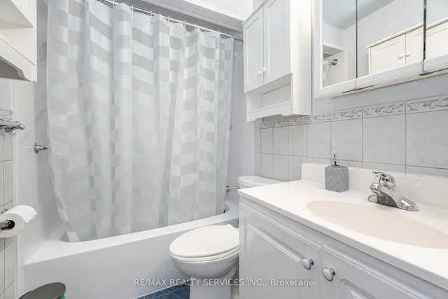 Additional image 26 of 171 Montrose Ave