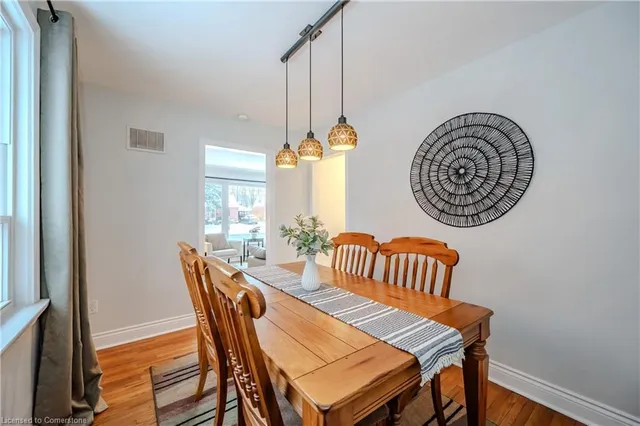 Additional image 16 of 586 Weber St