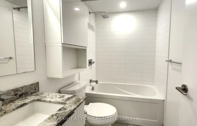 Additional image 19 of 501 Yonge St Unit 2704