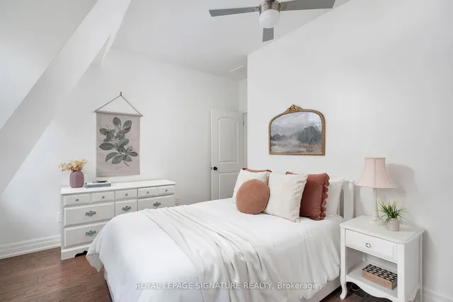 Additional image 33 of 109 Manning Ave