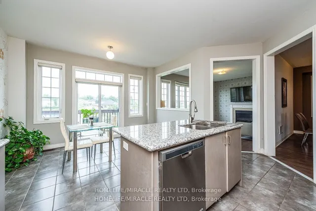 Additional image 8 of 30 Lloyd Cres