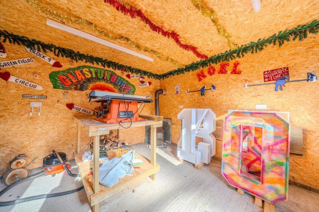 Additional image 35 of Bratton Road, Westbury, BA13 3ES