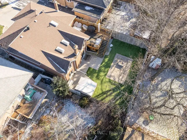 Additional image 40 of 112 Riverhead Dr