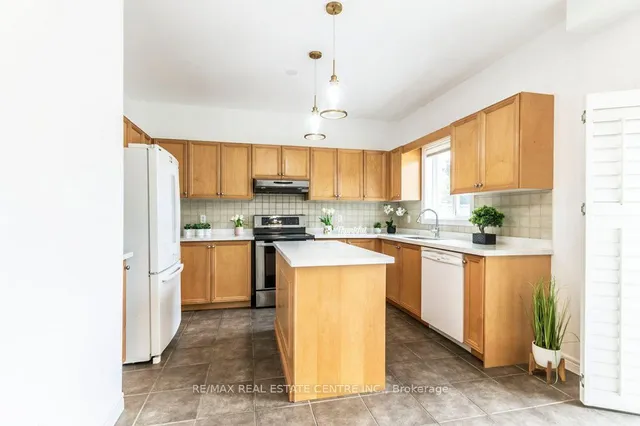 Additional image 11 of 252 Thorner Dr