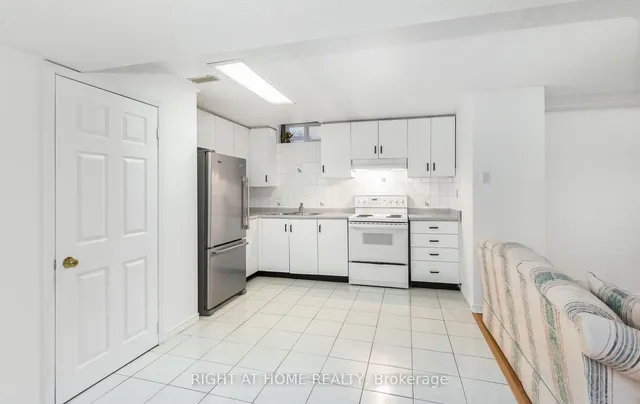 Additional image 28 of 420 Tailfeather Cres