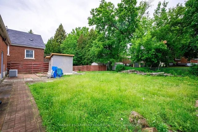 Additional image 33 of 86 Whitney Ave