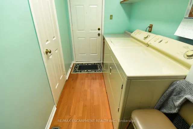 Additional image 32 of 54 Ramsden Dr