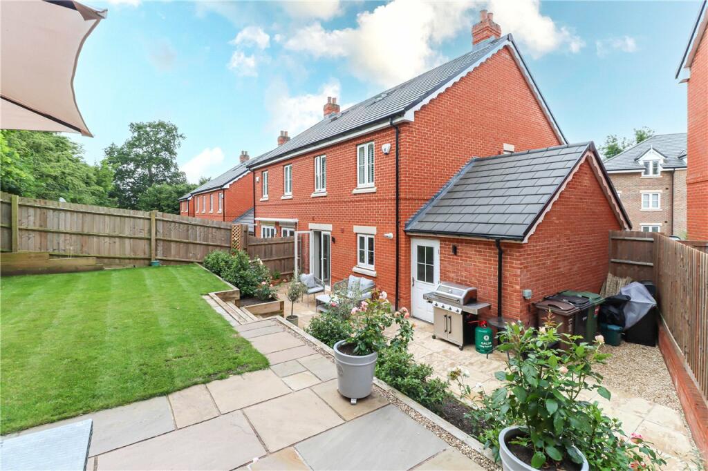 Additional image 16 of Neville Close, St. Albans, Hertfordshire, AL3