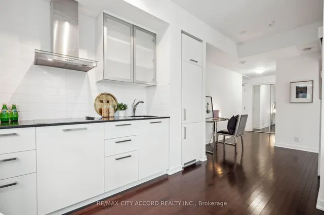 Additional image 12 of 14 York St Unit 3511